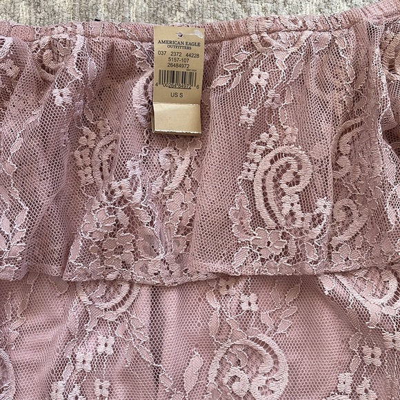 NWT Off the shoulder Lace top - Picture 3 of 3